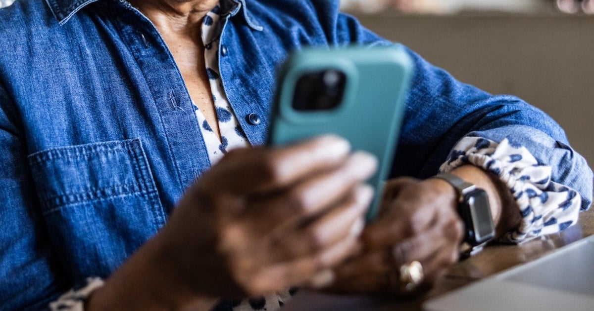 CNET recently found that less than half of adults think they can spot AI online. Abrar Al-Heeti, senior technology reporter for CNET, joins CBS News to discuss.