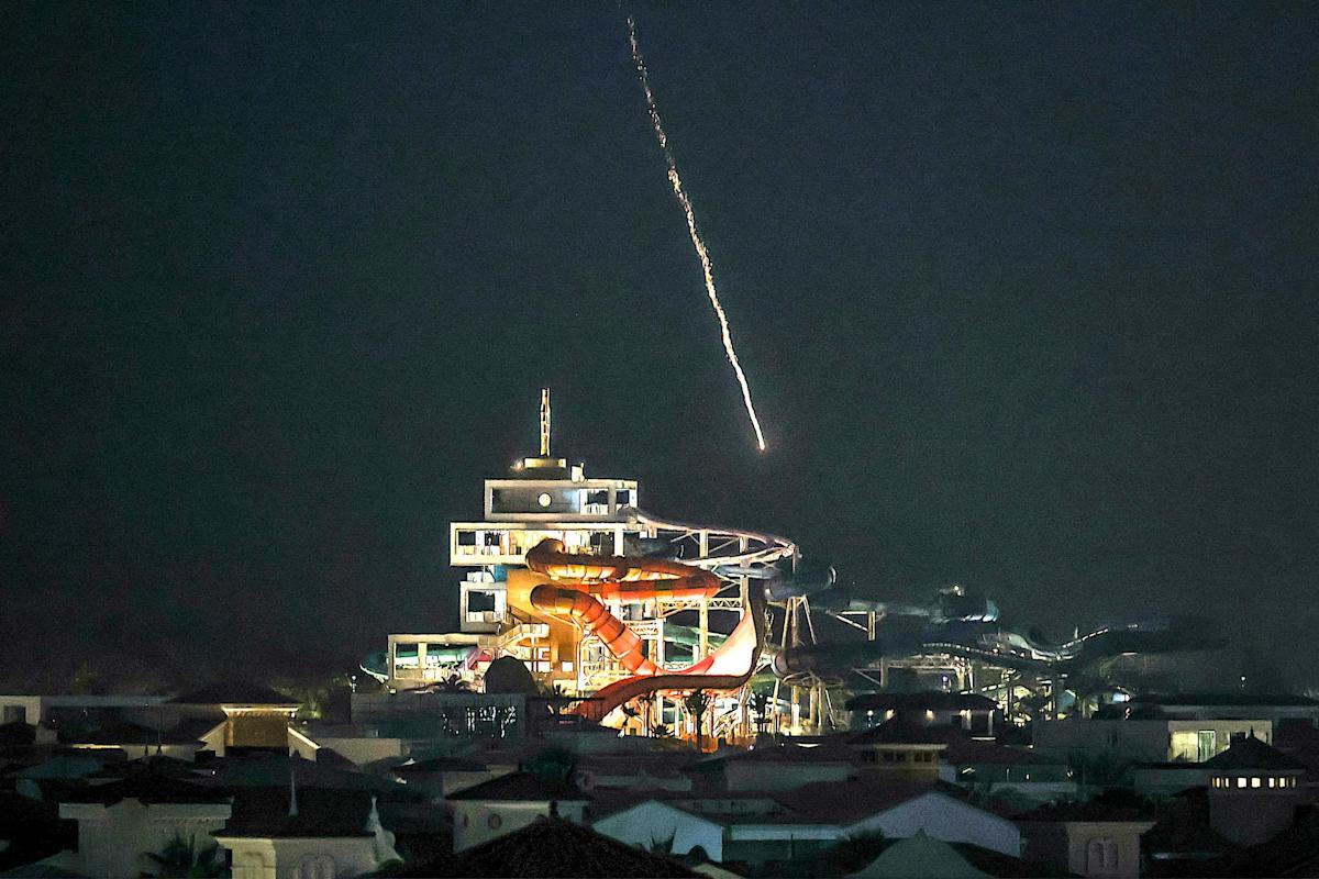 Wells Fargo’s Ohsung Kwon argued that traders should buy the dip.