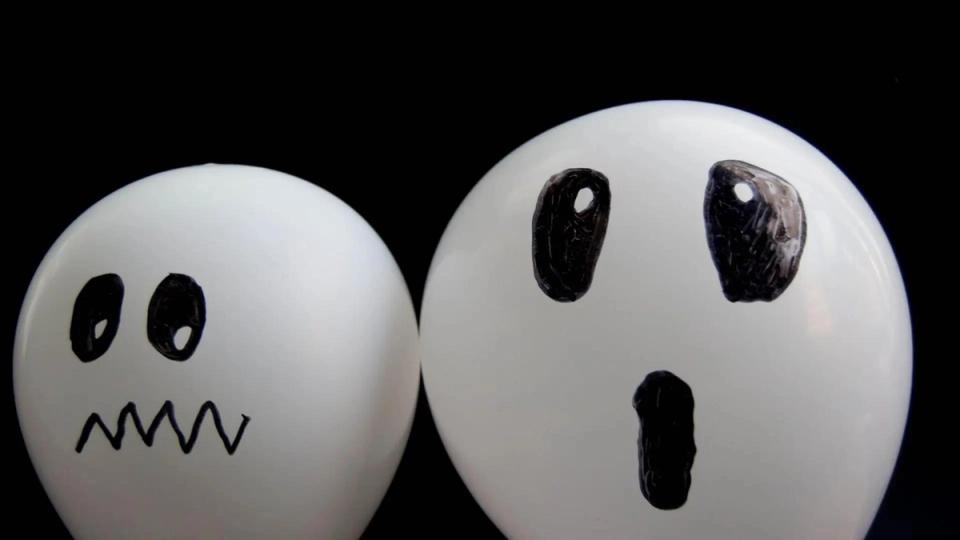 This means Phantom can act as a non-custodial interface connecting users to registered derivatives platforms, removing the need for broker registration under specific conditions.