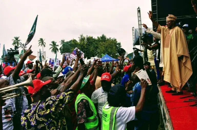 Rep. Remi Oseni (Ibarapa East/Ido -APC) has pledged to mobilise one million votes in Oyo State for President Bola Tinubu’s re-election in 2027.
The post Oyo rep vows to mobilise one million votes for Tinubu, declares senate bid appeared first on Vanguard News.
